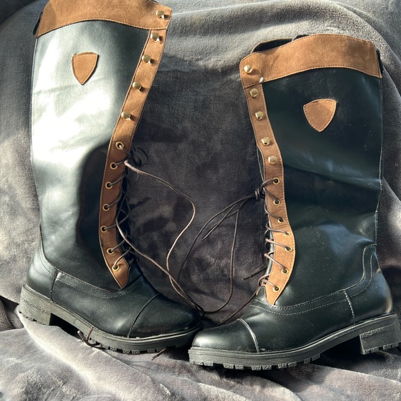 Waterproof and lined tall boots.Vegan leather.All man made Size 38Thick sole NEW - Picture 2 of 5